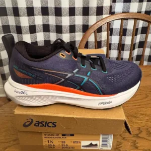 NWOT ASICS Kids Gel-Kayano Boys 1.5 - Size OOS online!