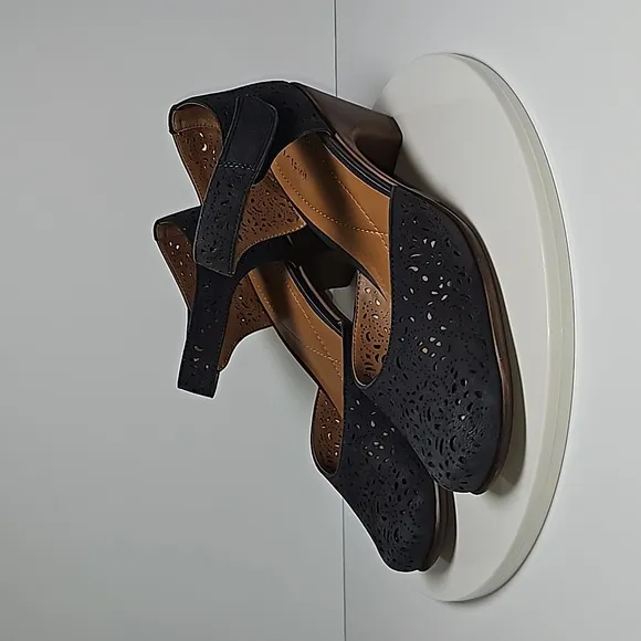 NWOT Easy Spirit Cindie Mary Jane Heels Ankle Strap Block Heel Round Toe Blue 10