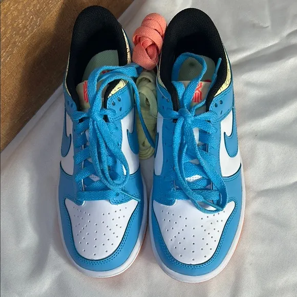 NWOT Nike Dunk Low SE Kyrie Irving Blue and White Sneakers