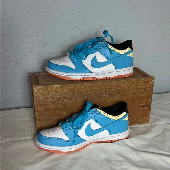 NWOT Nike Dunk Low SE Kyrie Irving Blue and White Sneakers
