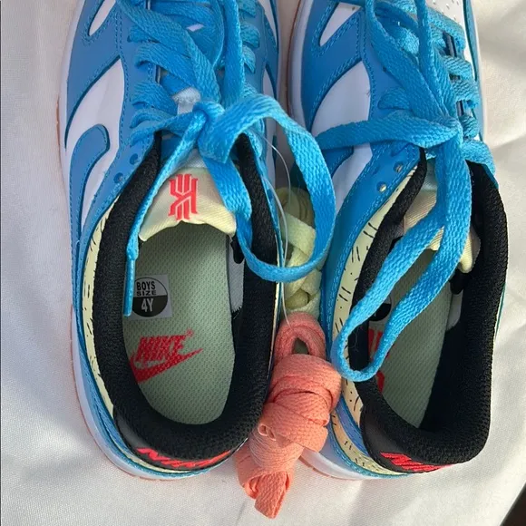 NWOT Nike Dunk Low SE Kyrie Irving Blue and White Sneakers