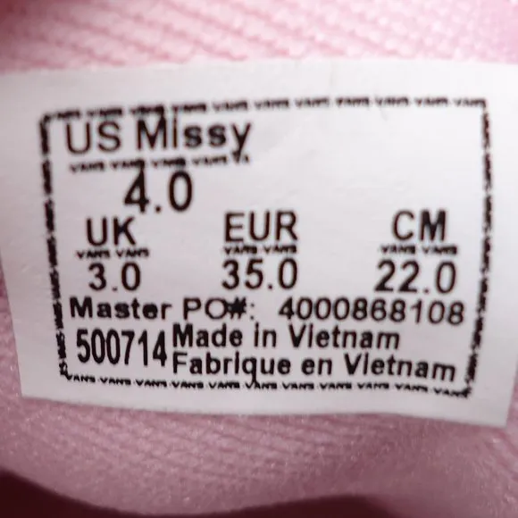 NWOT. SIZE 4.0. Missy VANS low top pink sneakers shoes.