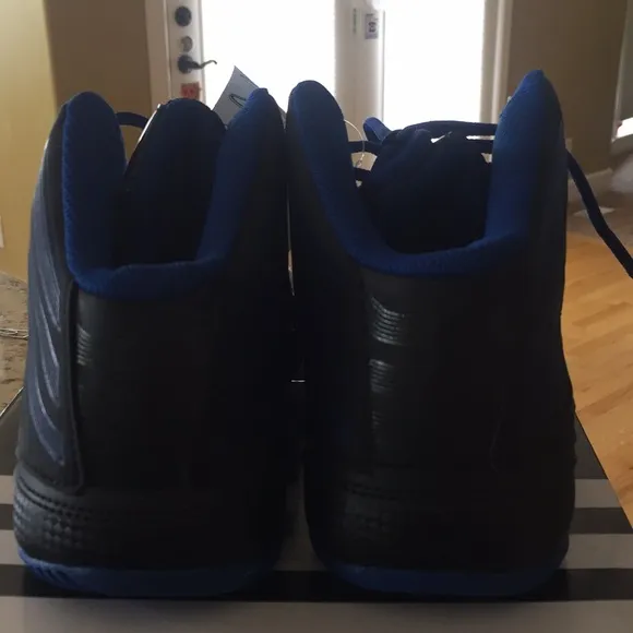 NWT Adidas boys basketball shoes