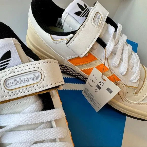 NWT Adidas Forum Low 84 Women’s Sneakers Off White Orange Rush Purple Tint Shoes