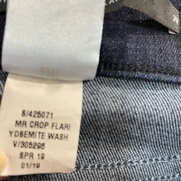 NWT Banana Republic High Rise Cropped Flare Jeans Size 31L