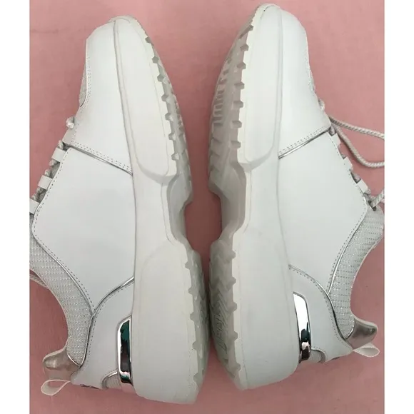NWT Concept by Skechers to top it off white silver athletic shoes size 8