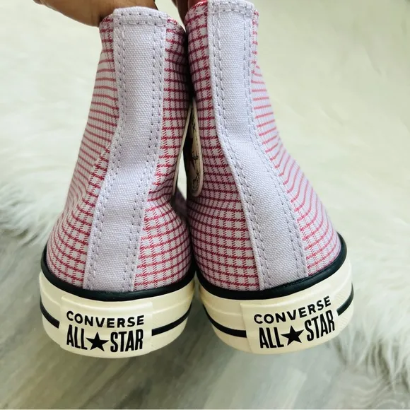 NWT Converse Chuck Taylor All Star Checkered Women’s Shoes