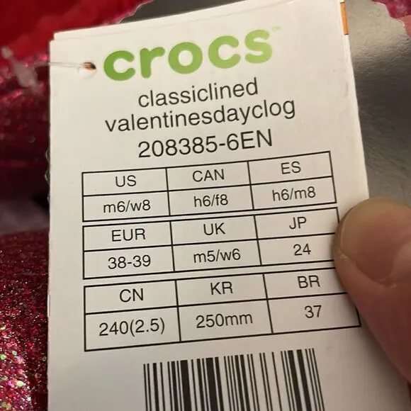 NWT Crocs Classic Lined Valentine’s Day 2023 Clog Women Size 8 (208385-6EN)