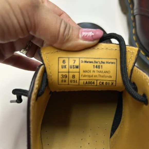 NWT Dr. Martens 1461 Burgundy Oxford EU 39  M 7 W 8 .Unisex New