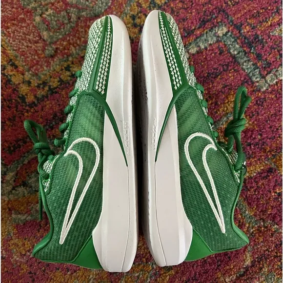 NWT Nike | Women's Apple Green Sabrina 1 laceup basketball shoes great tread 6.5