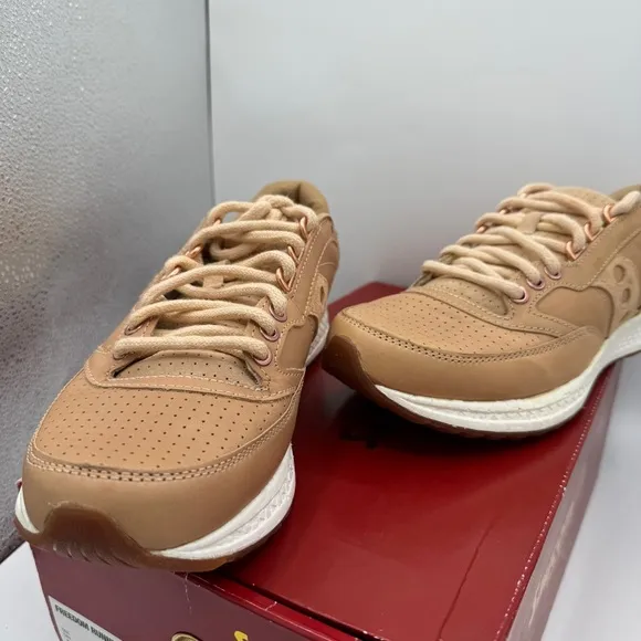 NWT Saucony Originals Freedom Runner Deluxe Tan ALL Leather Mens Brown Sneakers