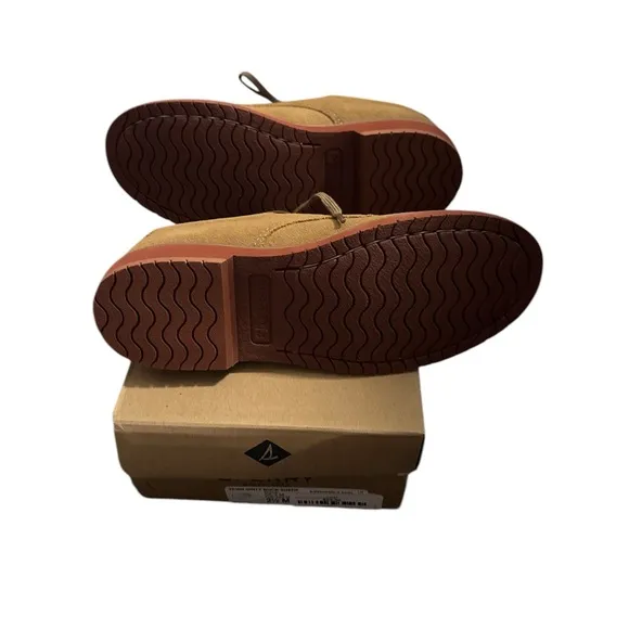 NWT Sperry Tan Suede Shoes