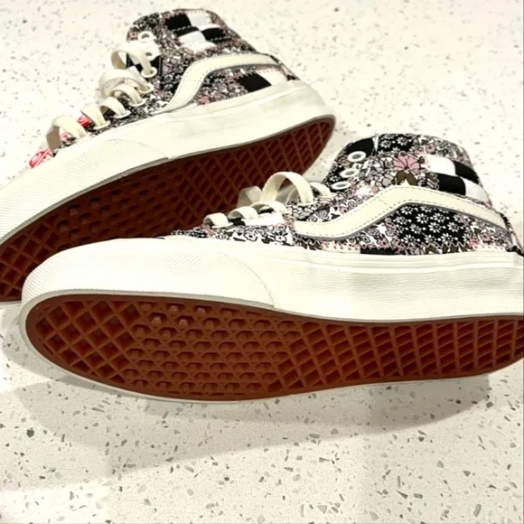NWT Vans 6 Patchwork Floral SK8-Hi Womens Shoes High Top Sneakers