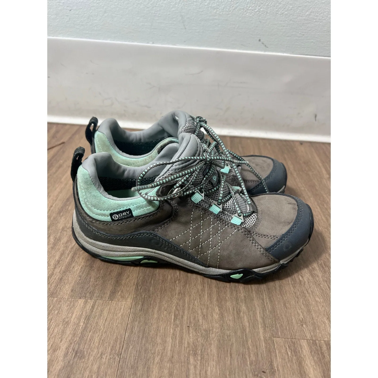 Oboz Hiking Tennis Shoes Waterproof, Fits like a 5