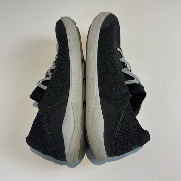 OluKai - Men's Moku Pae Shoes Size 11 Black