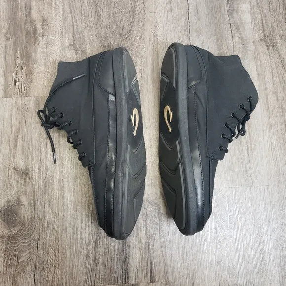 OluKai Nalukai Kapa Boot Men's 11 High Top Sneaker Shoe Black Causal Chukka