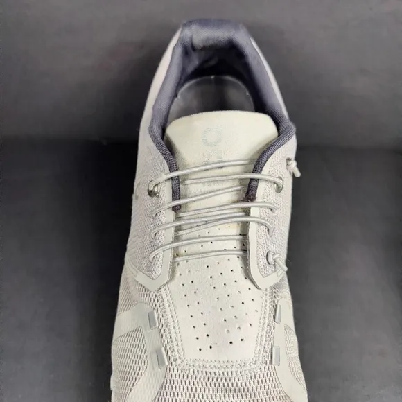 On Cloud 5 Men's Smoke Gray Athletic Runinng Sneakers Lightweight Shoes Size 13