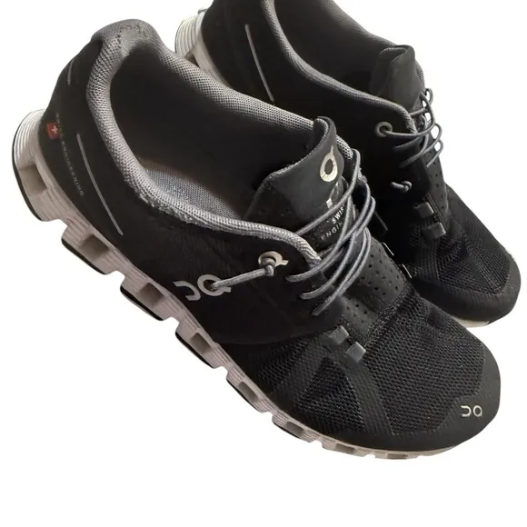 On Cloud Black Athletic Shoes with Unique Cushioning
