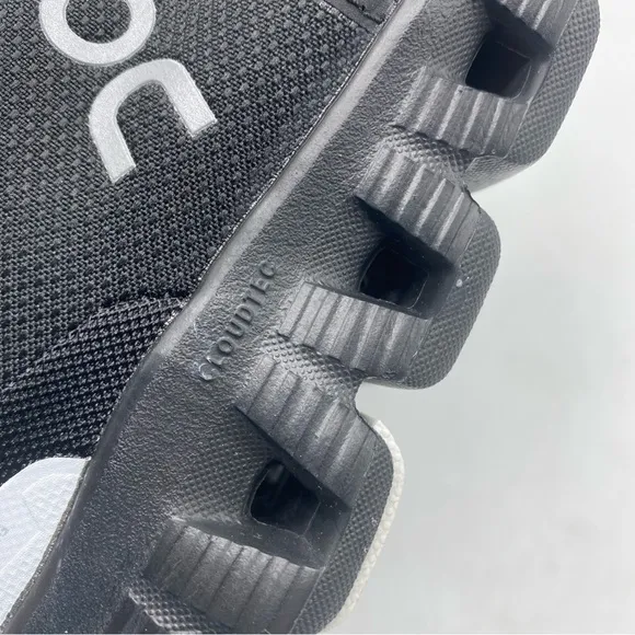 On Cloud X Helion Cloudtec Low Top Running Shoes Women's Size 6 JP23 Black Gray