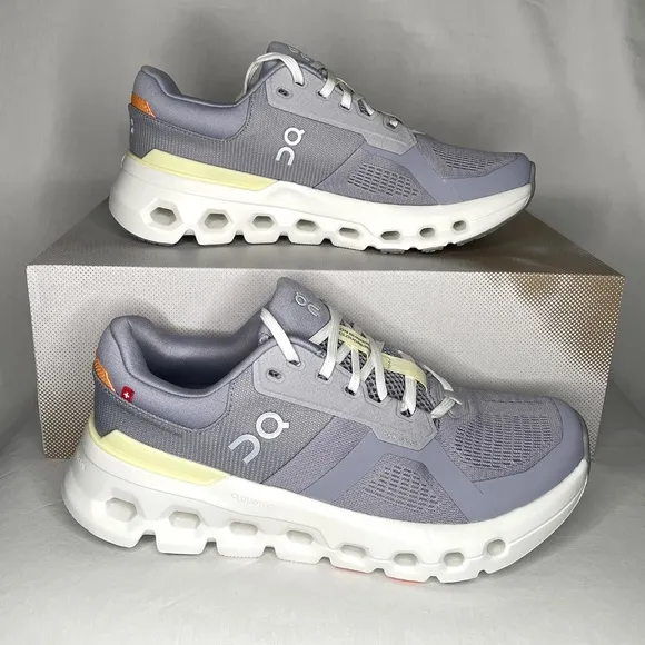 On Cloudrunner 2 Women’s 8.5 Lilac and Ivory Running Shoes