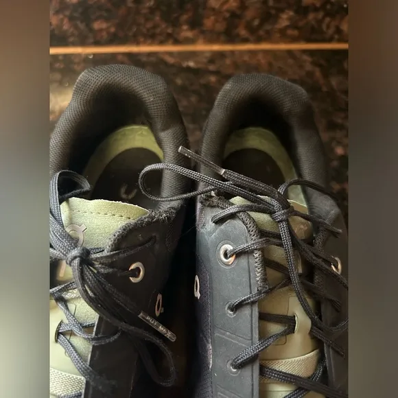 ON CLOUDVENTURE MEN RUNNING SHOES 14
