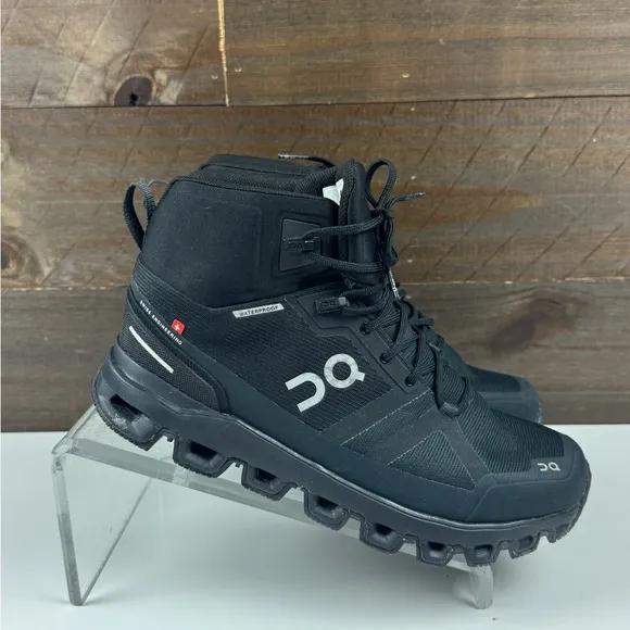On Men's Cloudrock 2 Waterproof Black Hiking Boots Shoes Size US 7 EUC