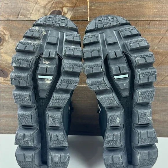 On Men's Cloudrock 2 Waterproof Black Hiking Boots Shoes Size US 7 EUC