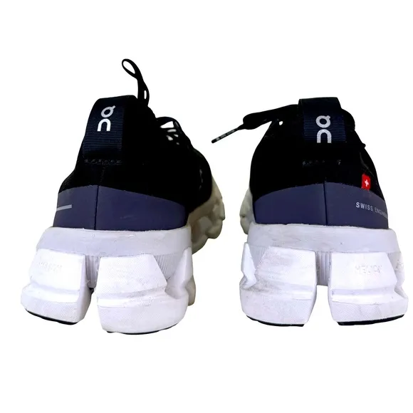 ON RUNNING CLOUDSWIFT 4 BLACK/WHITE SNEAKERS