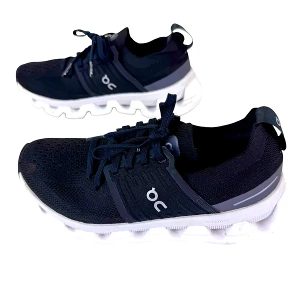 ON RUNNING CLOUDSWIFT 4 BLACK/WHITE SNEAKERS