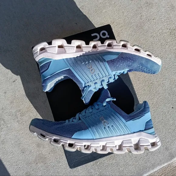 On Running Cloudswift  Running Shoes Lake- Sky Blue -White 9W (7.5M)