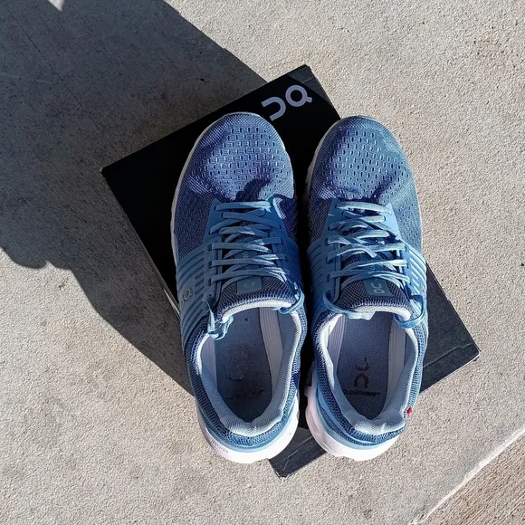 On Running Cloudswift  Running Shoes Lake- Sky Blue -White 9W (7.5M)