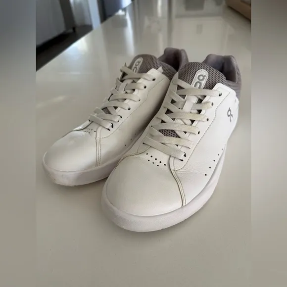 On Running The Roger Advantage Trainers Sneaker Shoes Womens Size 10 White Lilac