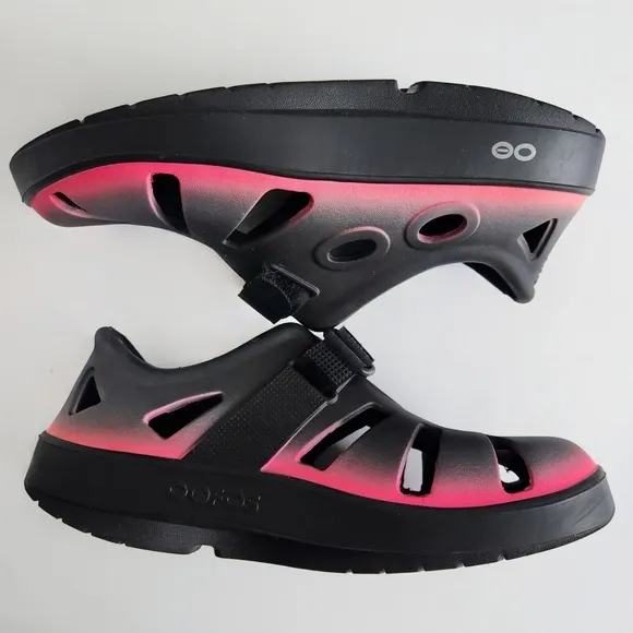 OOFOS Oocandoo Waterproof Open Shoes, Black &amp; Pink, Unisex W8/M6