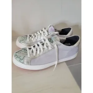 P448 John Sneaker Metallic Silver Pearl Low Top Shoes Snakeskin Sz 40, 9.5