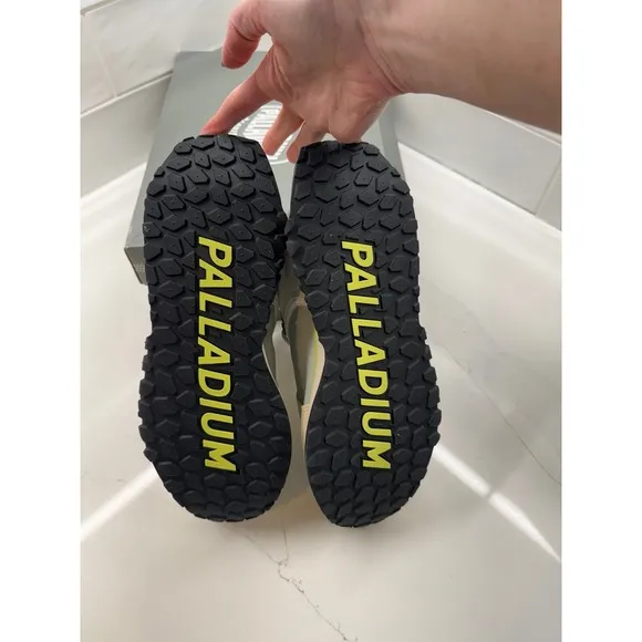 Pallidium troop runner men's size 9
