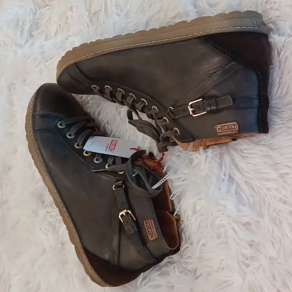 Pikolinos Womens LAGOS high-top sneaker 42 EU / 11 US in Olive Green &amp; Brown