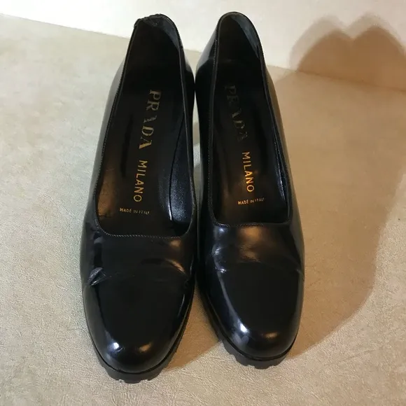 Prada Milano Vero Cuoio black pump heel Shoes size 37.5