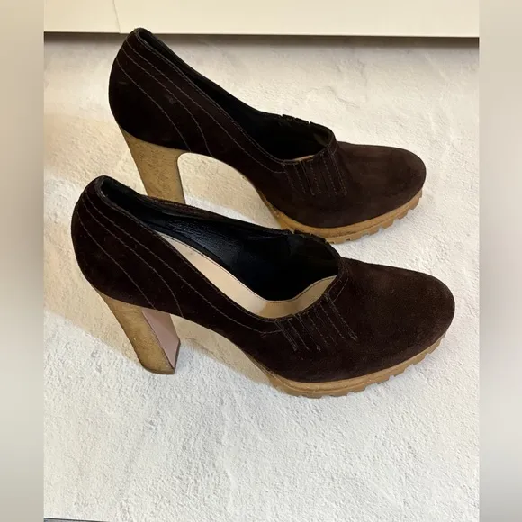 Prada Women's Brown Suede Shoes; Calzature Donna 39