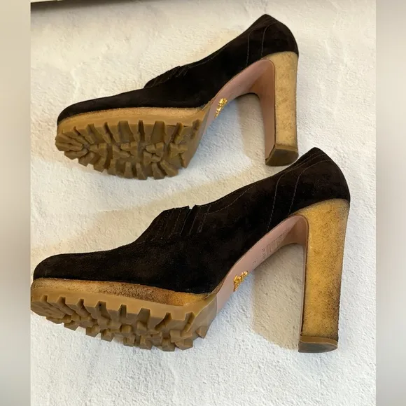 Prada Women's Brown Suede Shoes; Calzature Donna 39