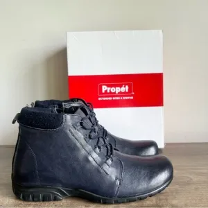 Propet Delaney Women's Navy Leather WP Ankle Boot Size 9.5 Narrow (AA) SKU#24786