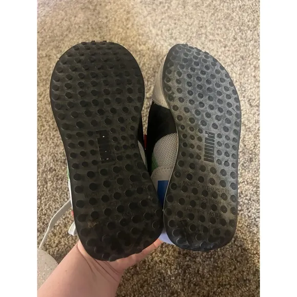 Puma Kids Sneakers size 2.5 C