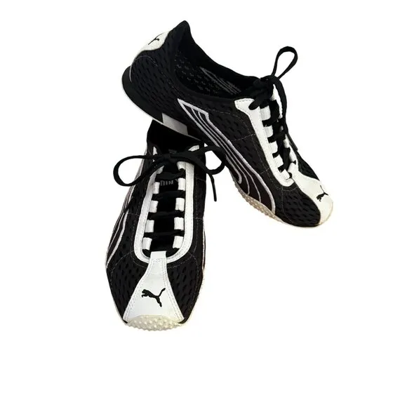 Puma Size 6.5 Black &amp; White Harambee Low Top Athletic Soccer Training Shoes