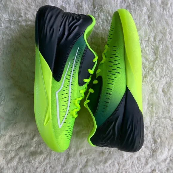 Puma Stewie 1 Women’s Basketball Shoes, Yellow-Green, Black, Size 8.5 M, NIB
