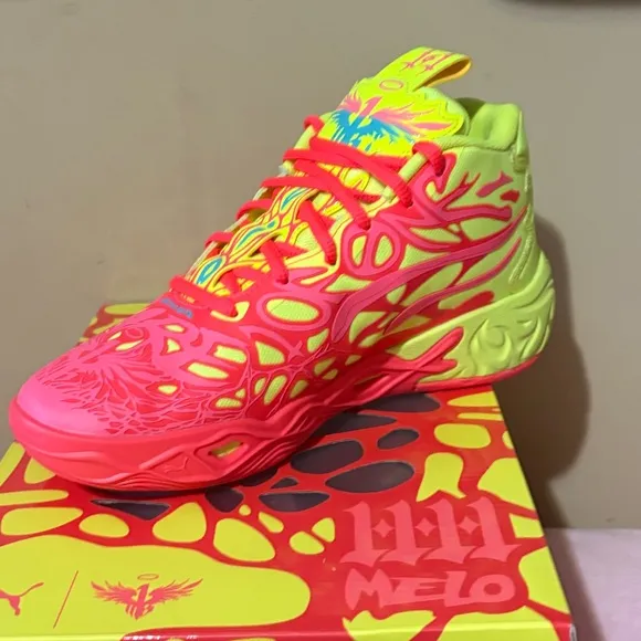 PUMA X LAMELO BALL MB.04 1Love youth/womens Basketball Shoes new 310532-01