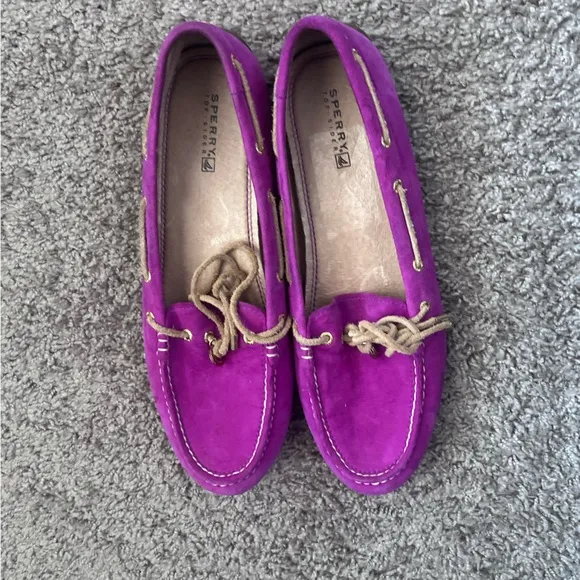 Purple Sperry top spider shoes