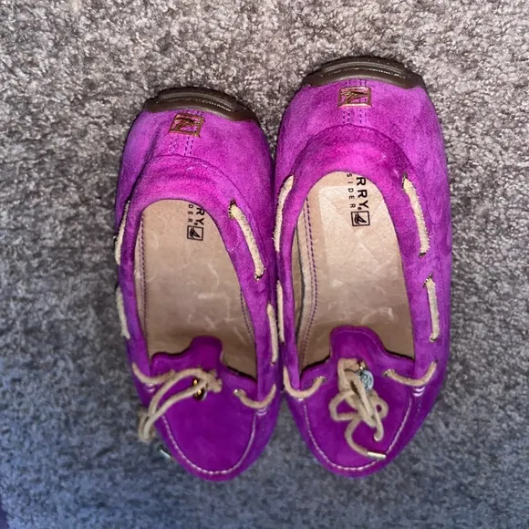 Purple Sperry top spider shoes