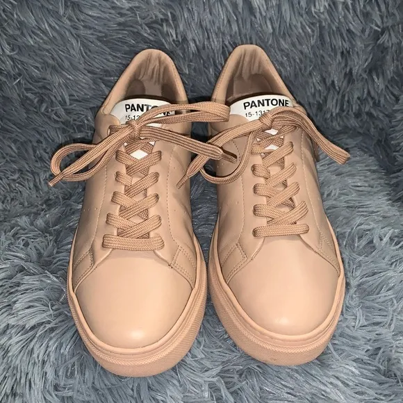 RARE Arezzo x Pantone Collab Ltd 15-1317 Biscuit Sneakers Women's Size 8.5
