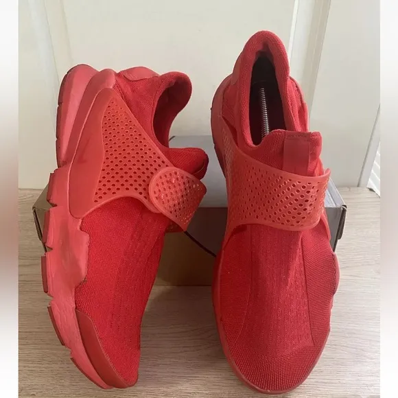 RARE 🔥MEN'S NIKE SOCK DART SNEAKERS SHOES “Triple Red”- SZ 13 GUC