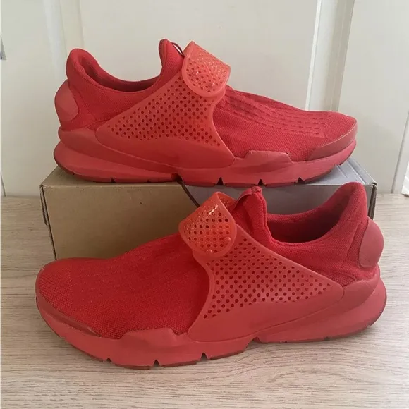 RARE 🔥MEN'S NIKE SOCK DART SNEAKERS SHOES “Triple Red”- SZ 13 GUC