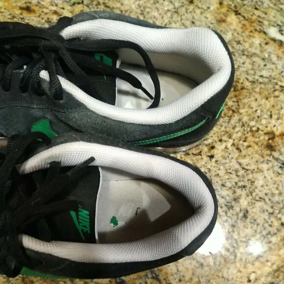 Rare Nike Ruckus Low Skateboarding Shoes 395770-022 Black Green White Mens US 12
